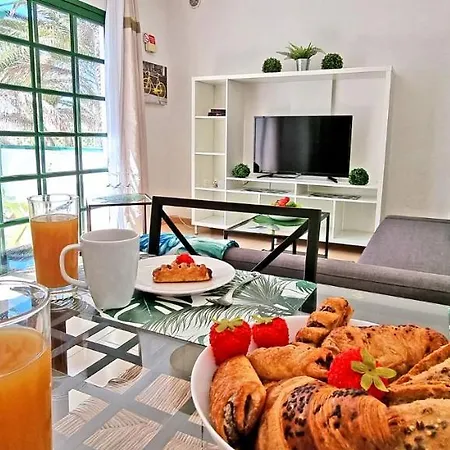 Palm Garden - - Pool - Glasfaserinternet