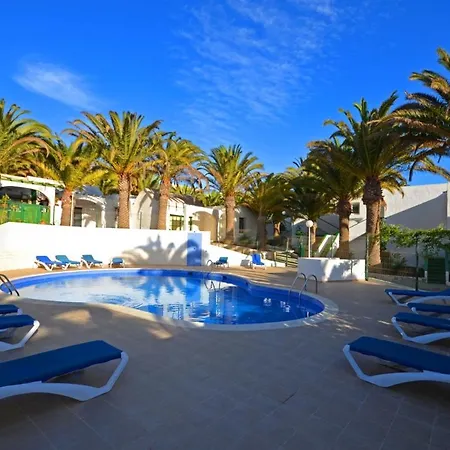 Palm Garden - - Pool - Glasfaserinternet Apartment *